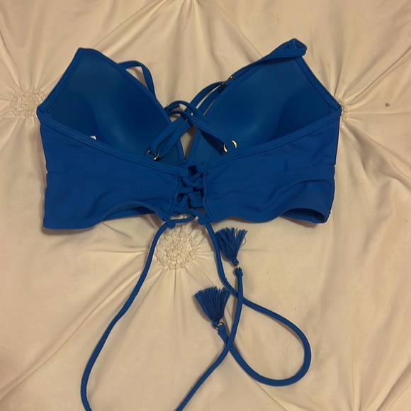 Blue bikini - Picture 4 of 4